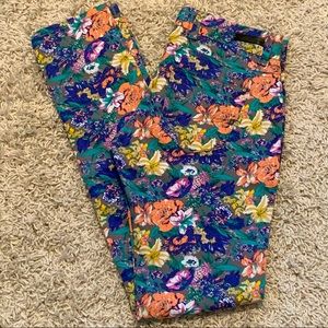 Cute floral patterned jeans!